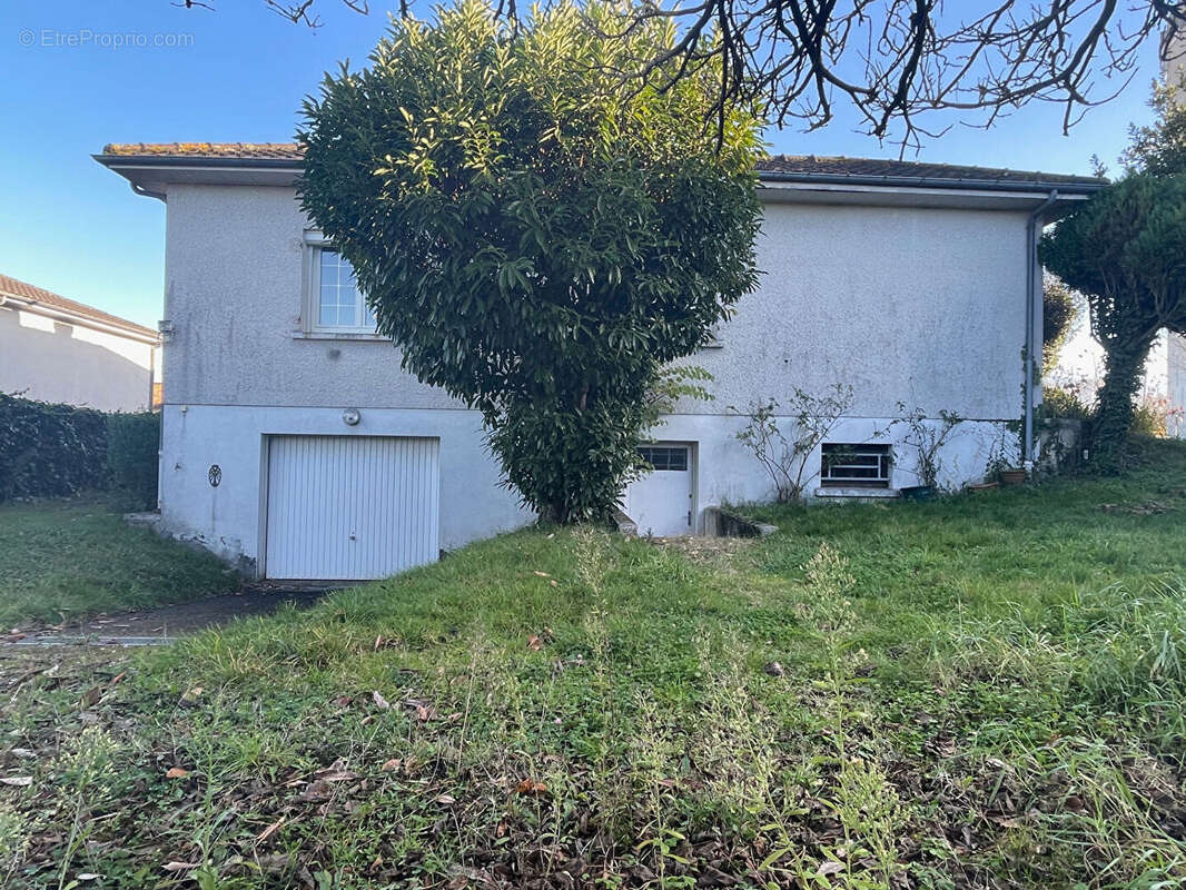 Maison à BUXEROLLES