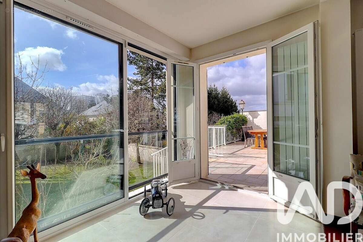 Photo 3 - Maison à RUEIL-MALMAISON