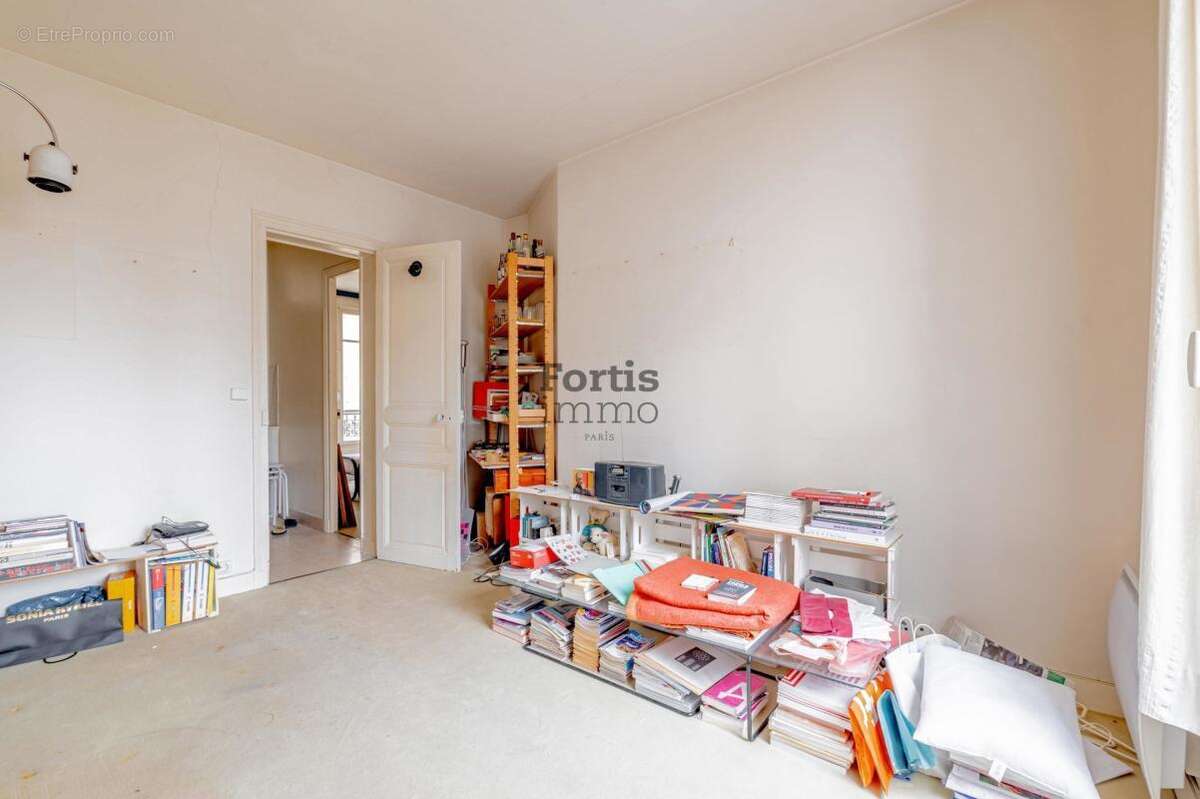 Appartement à PARIS-11E
