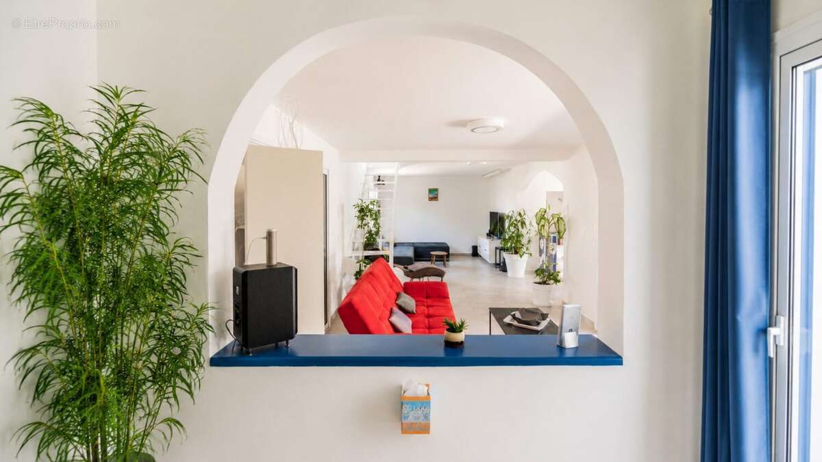 Maison 150 m² à Sainte-Marie  - photo 8