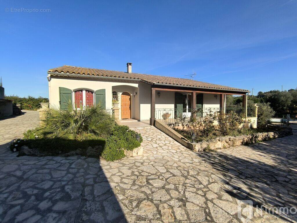 Maison à DOUZENS