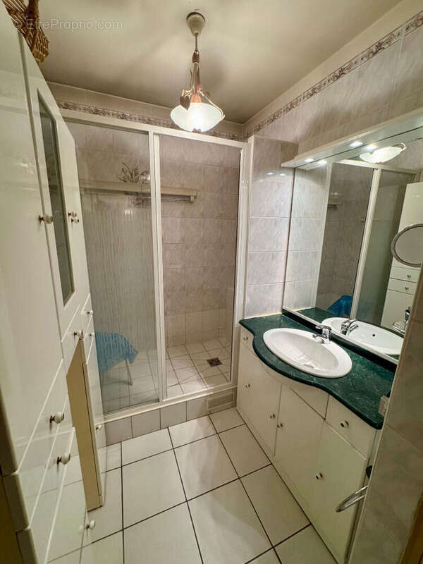Grand 2 pèces 51m² : Parking + Cave - photo 9