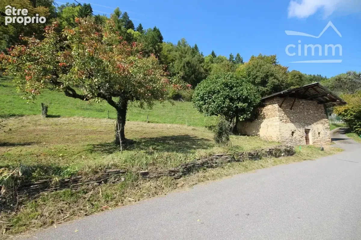 Terrain à LA ROCHETTE