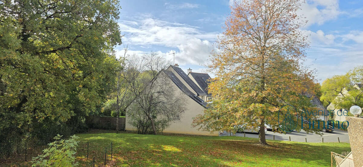 Appartement à AVRILLE