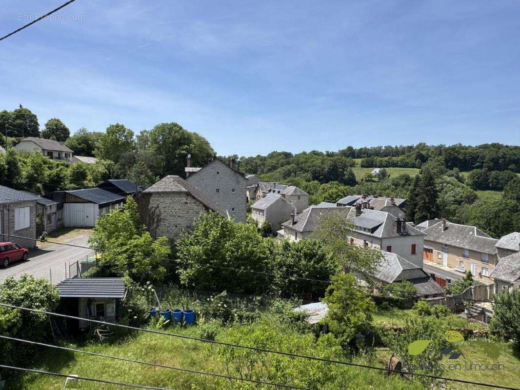 Appartement à TREIGNAC