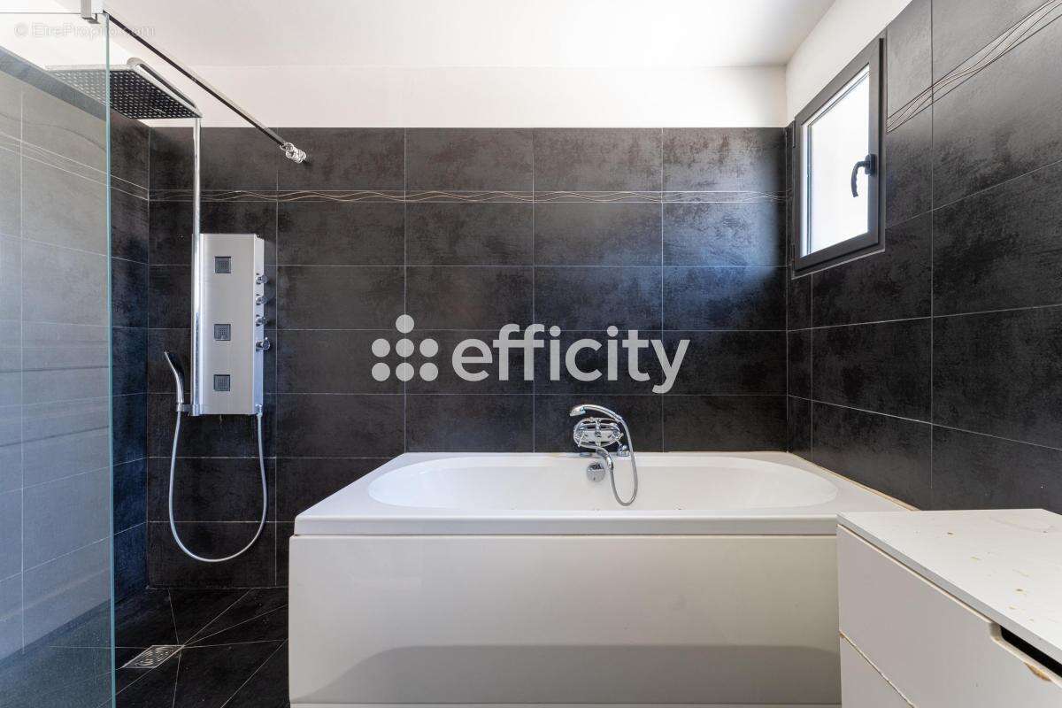 Maison à MARSEILLE-15E