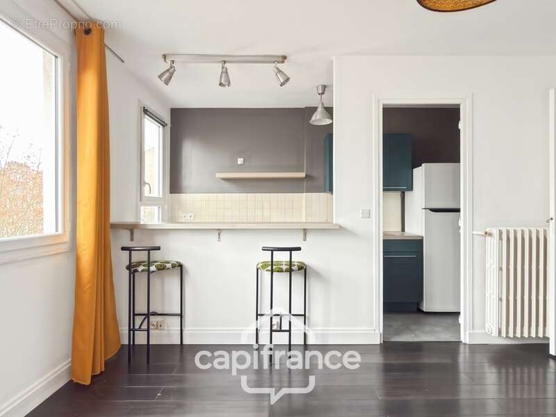 Appartement à LA GARENNE-COLOMBES