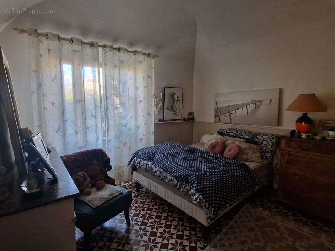 Maison à SAINT-VICTOR-DE-MALCAP