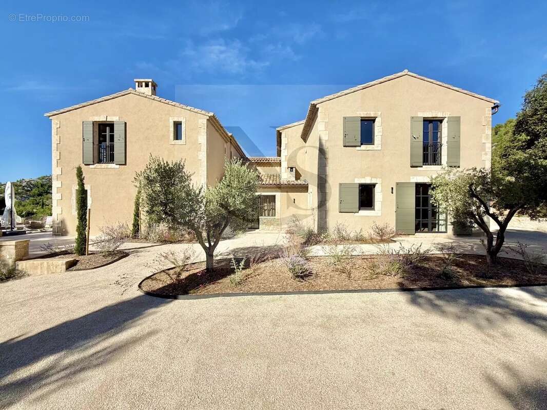 Maison à MAUSSANE-LES-ALPILLES