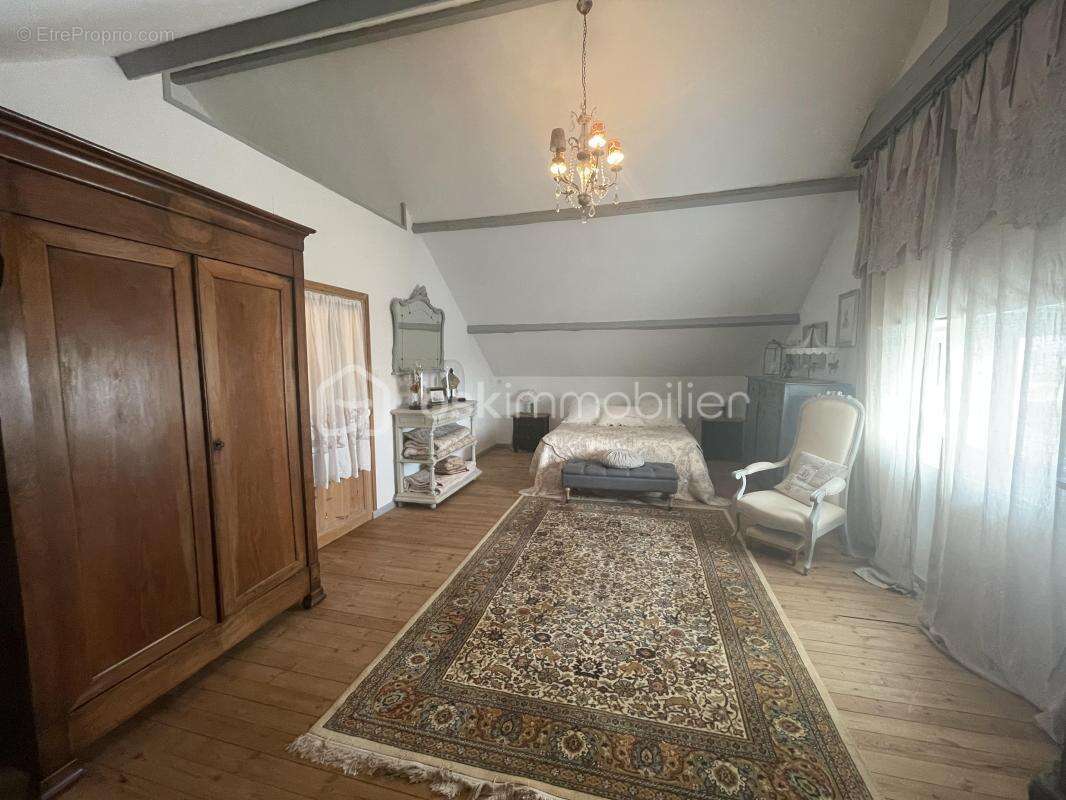 Maison à COMMEQUIERS