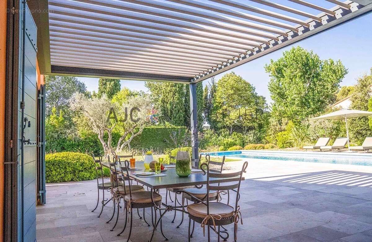 Saint-rémy-de-provence – propriété rénovée en 2019 – piscine 15 x 5 m – possibilité d'extension - photo 6