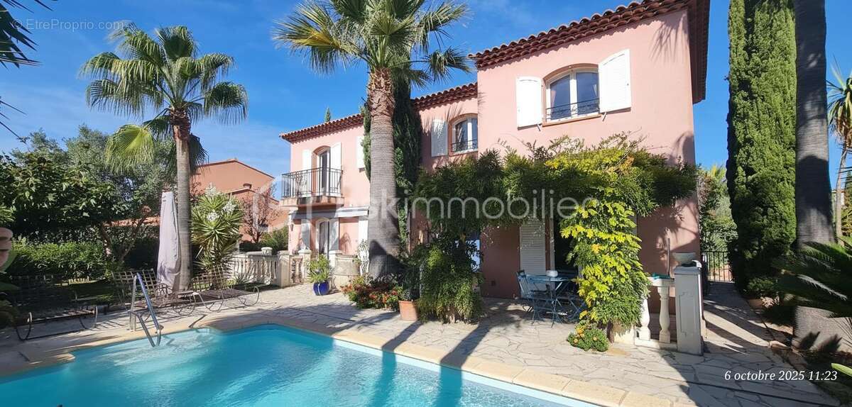 Maison à LA LONDE-LES-MAURES
