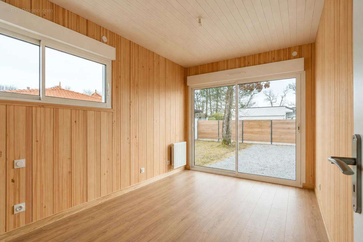 Maison neuve 6 pièces avec jardin à Arès - photo 17