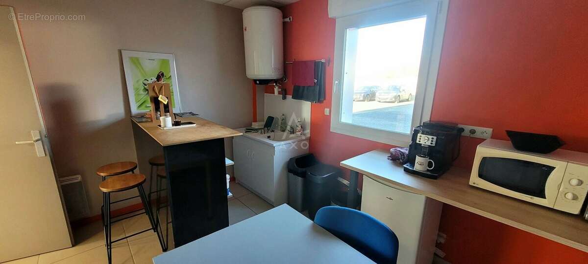 Commerce à LA RENAUDIERE