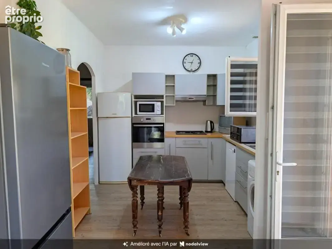 Ensemble immobilier de 396 m2 sur 3323 m2 de terrain - photo 8