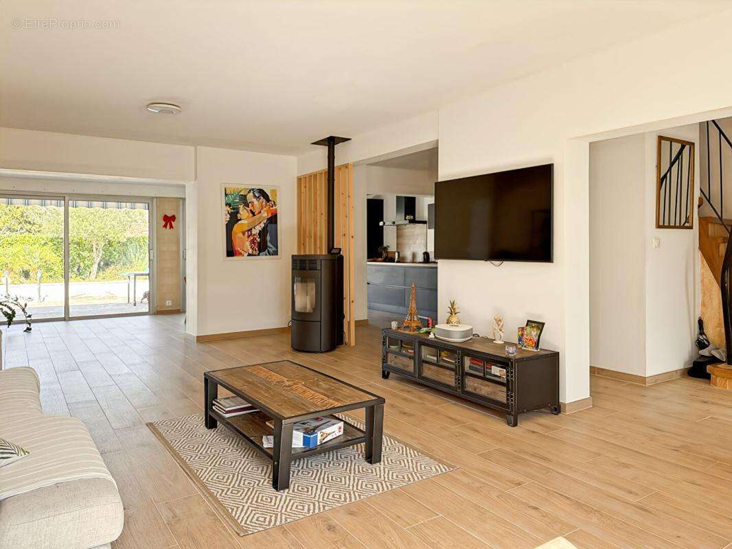 Maison à LE HAILLAN