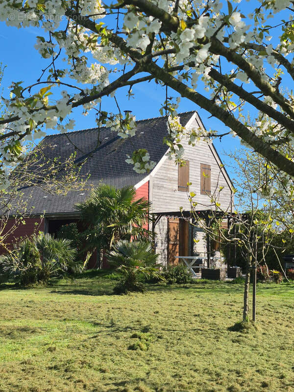 Maison à LA ROUXIERE