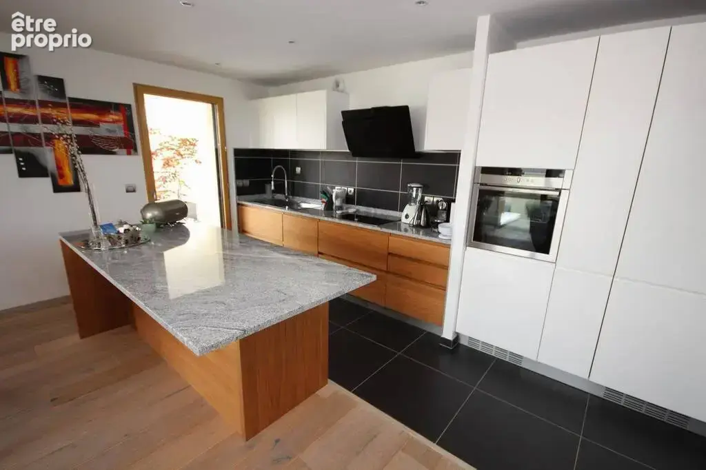 Appartement à DIVONNE-LES-BAINS