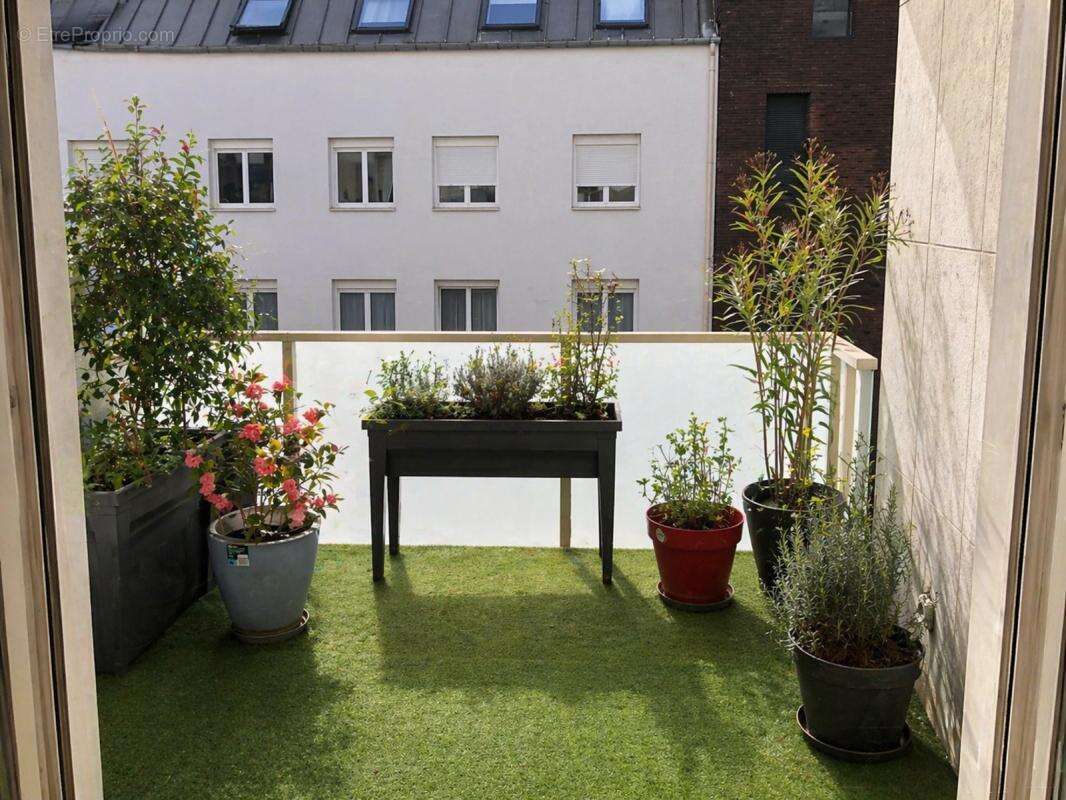 A vendre 3 pièces à Clichy, copropriété récente - photo 2