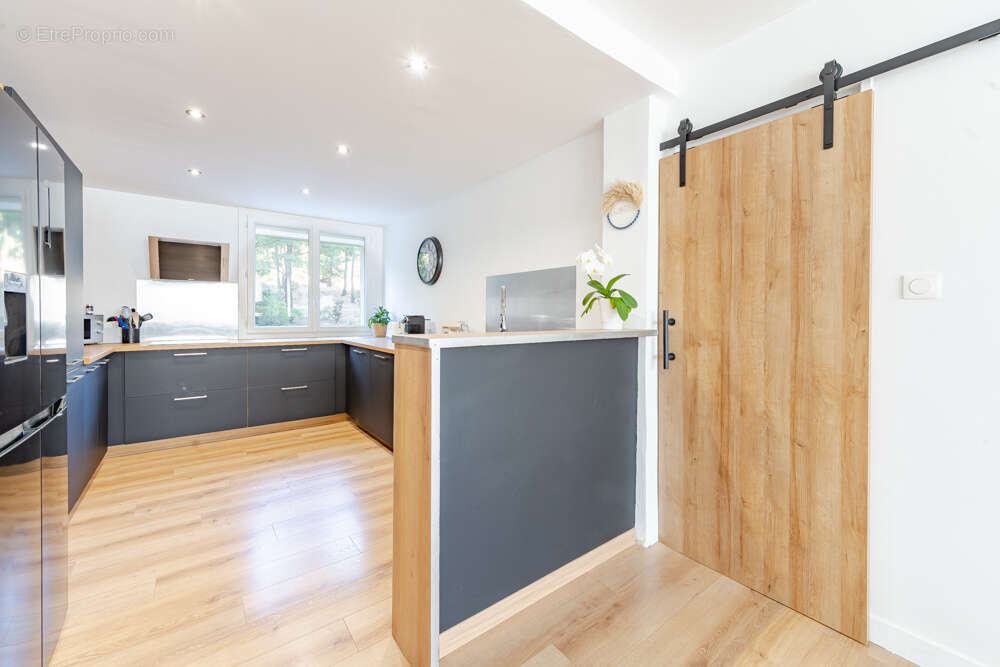 Appartement à MARSEILLE-9E