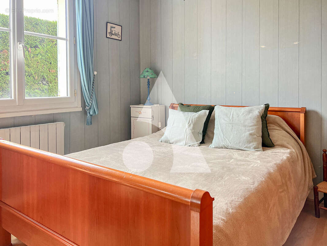 Maison à FONTCOUVERTE