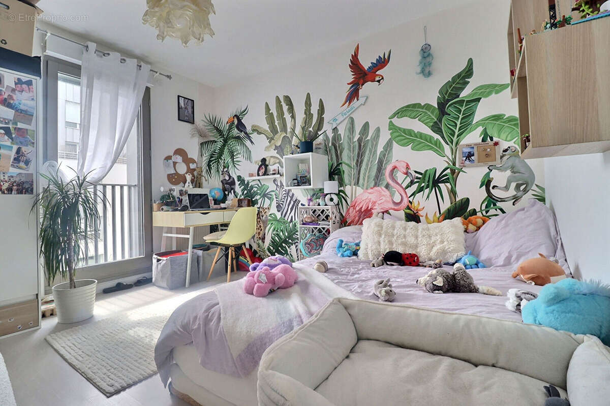 Appartement à COLOMBES