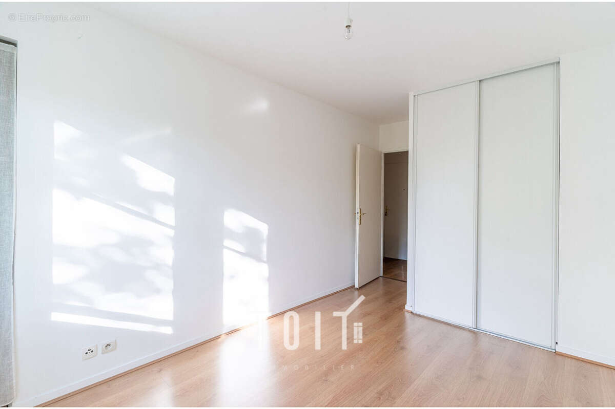 Appartement à MONTROUGE