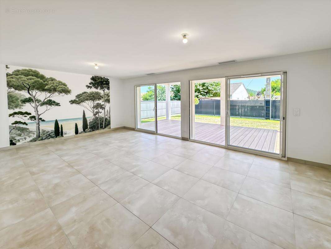 Maison neuve a cote des commerces - photo 9