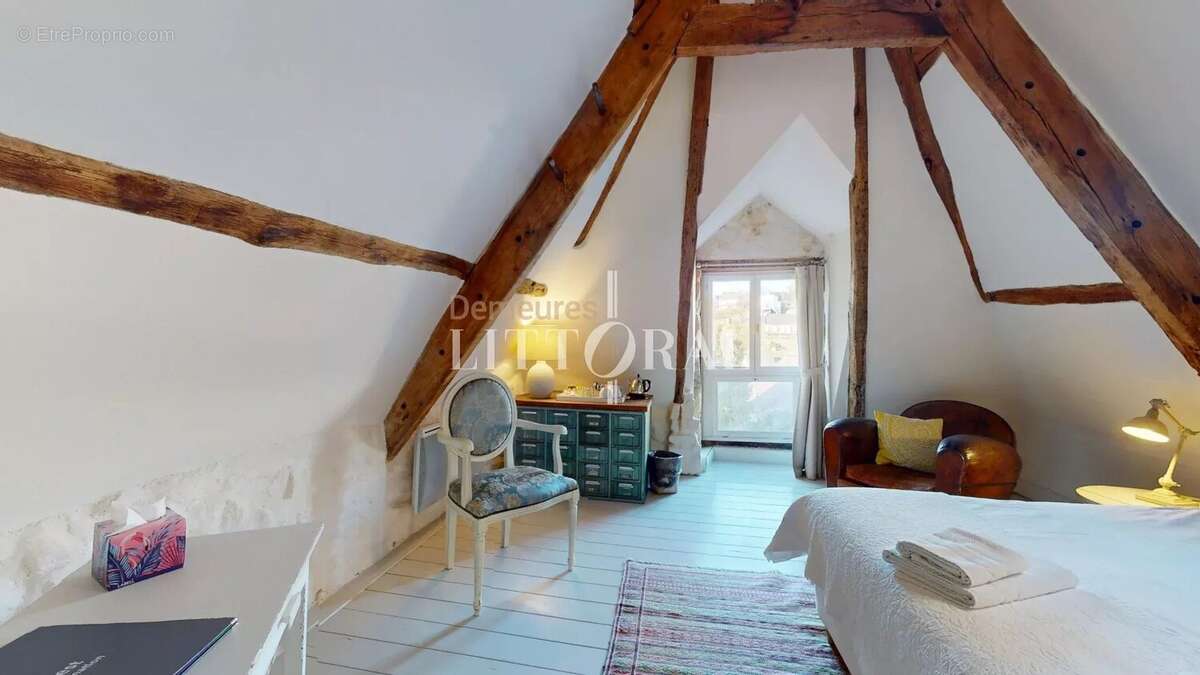 Maison d’hôtes d’exception au cœur de Guémené-sur-Scorff – Charme historique et raffinement contemporain - photo 12