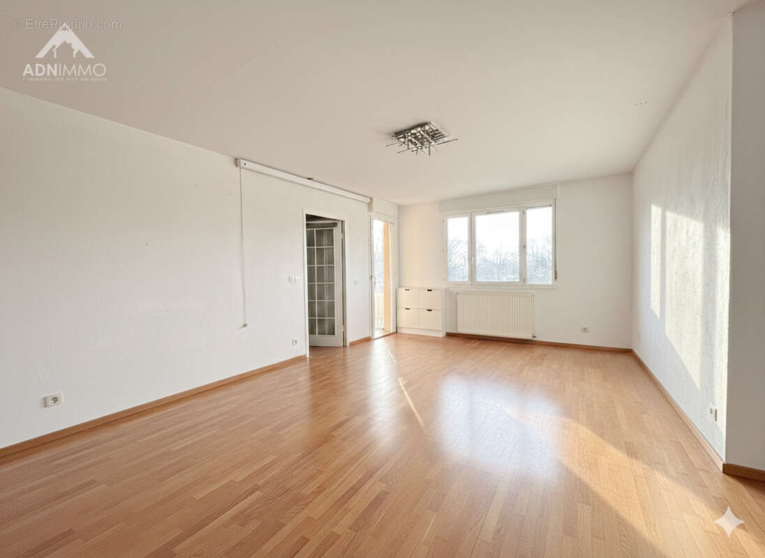 Appartement à SAINT-GENIS-POUILLY