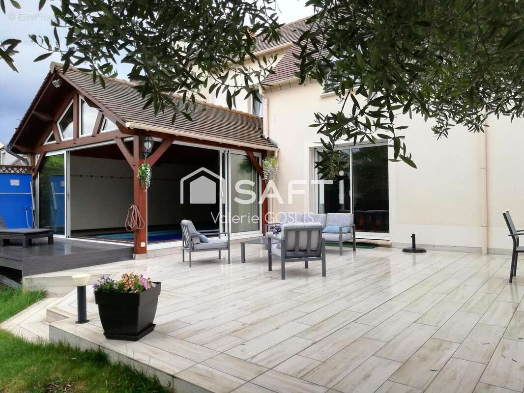 Photo 2 - Maison à ISSOU