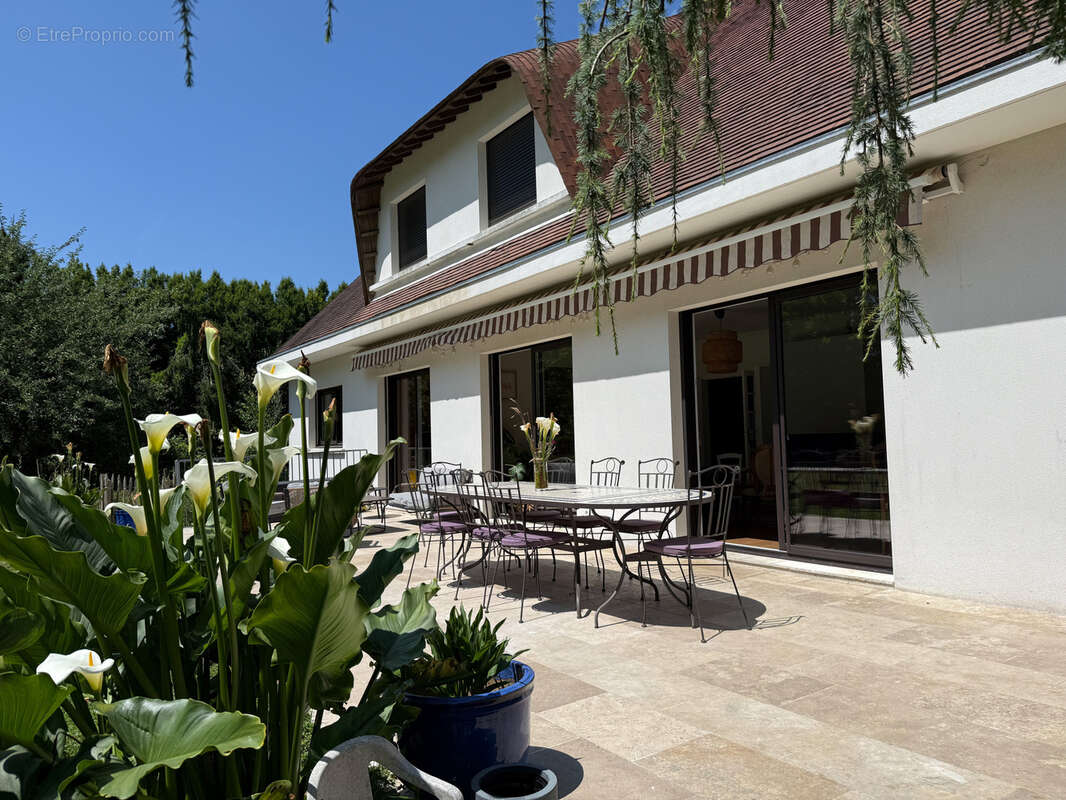 Maison à LA CHAPELLE-SUR-ERDRE