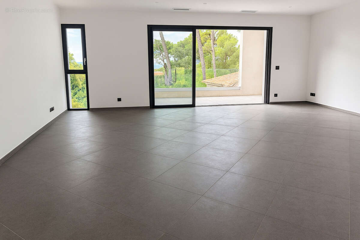 Appartement à SANARY-SUR-MER