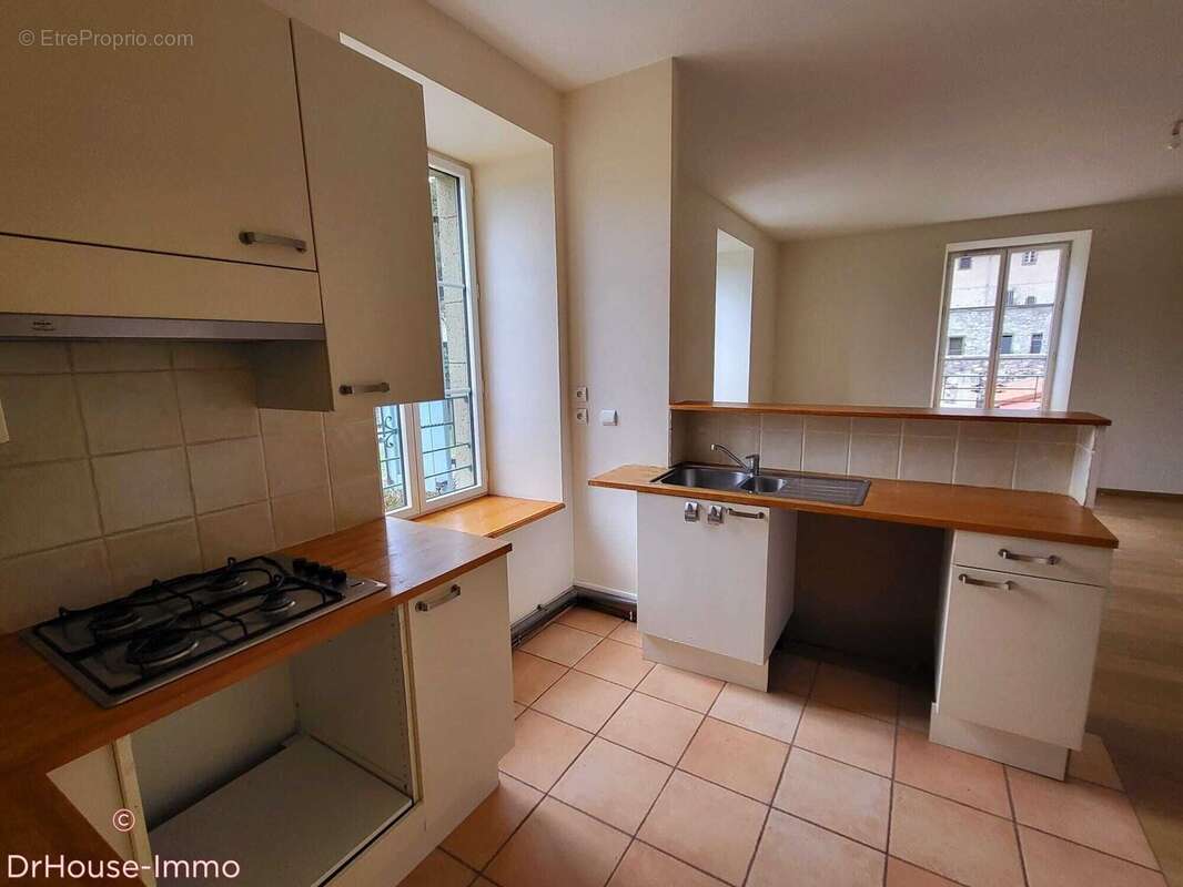 Appartement à ESPALY-SAINT-MARCEL