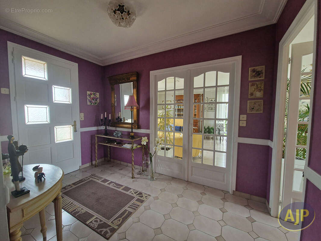Maison à CUGAND