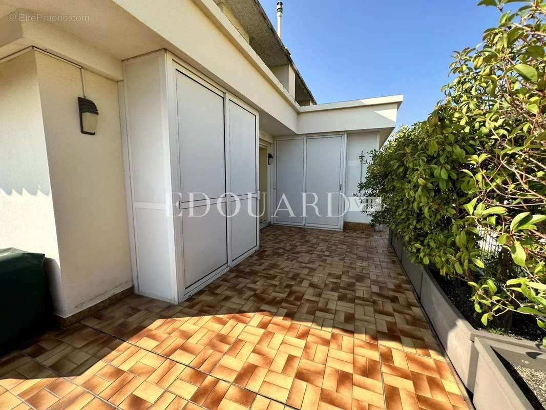 Appartement à MENTON