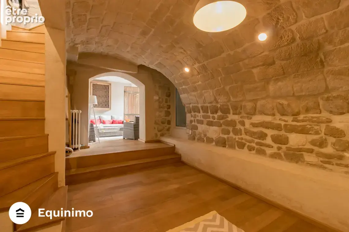 Rue Victor Hugo - Maison familiale de 6 pièces, 4 chambres, proche des commerces et écoles, en très bon état a - photo 13
