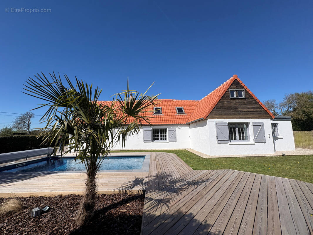 Maison à NAMPS-MAISNIL