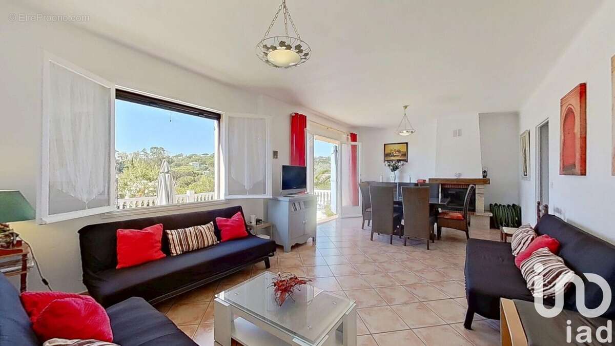 Photo 6 - Maison à LES ISSAMBRES