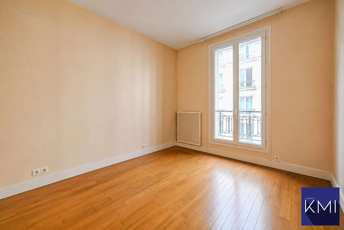 Appartement à PARIS-11E