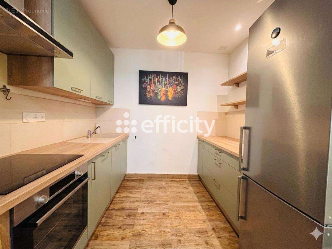 Appartement à MARSEILLE-5E
