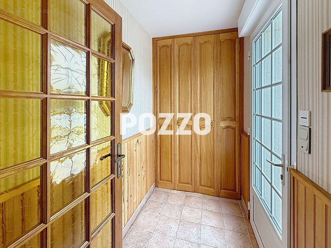 Maison à SAINT-JEAN-DES-CHAMPS