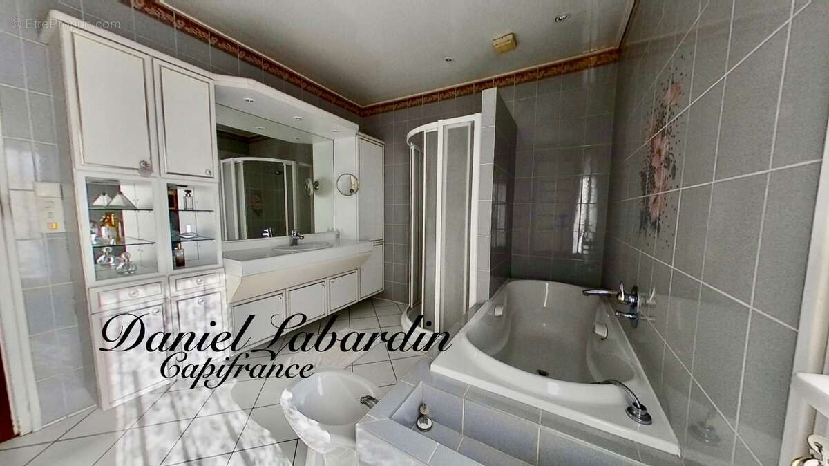 Maison individuelle avec 5 chambres - piscine - garage - séchoir à MARMANDE (47) - photo 17