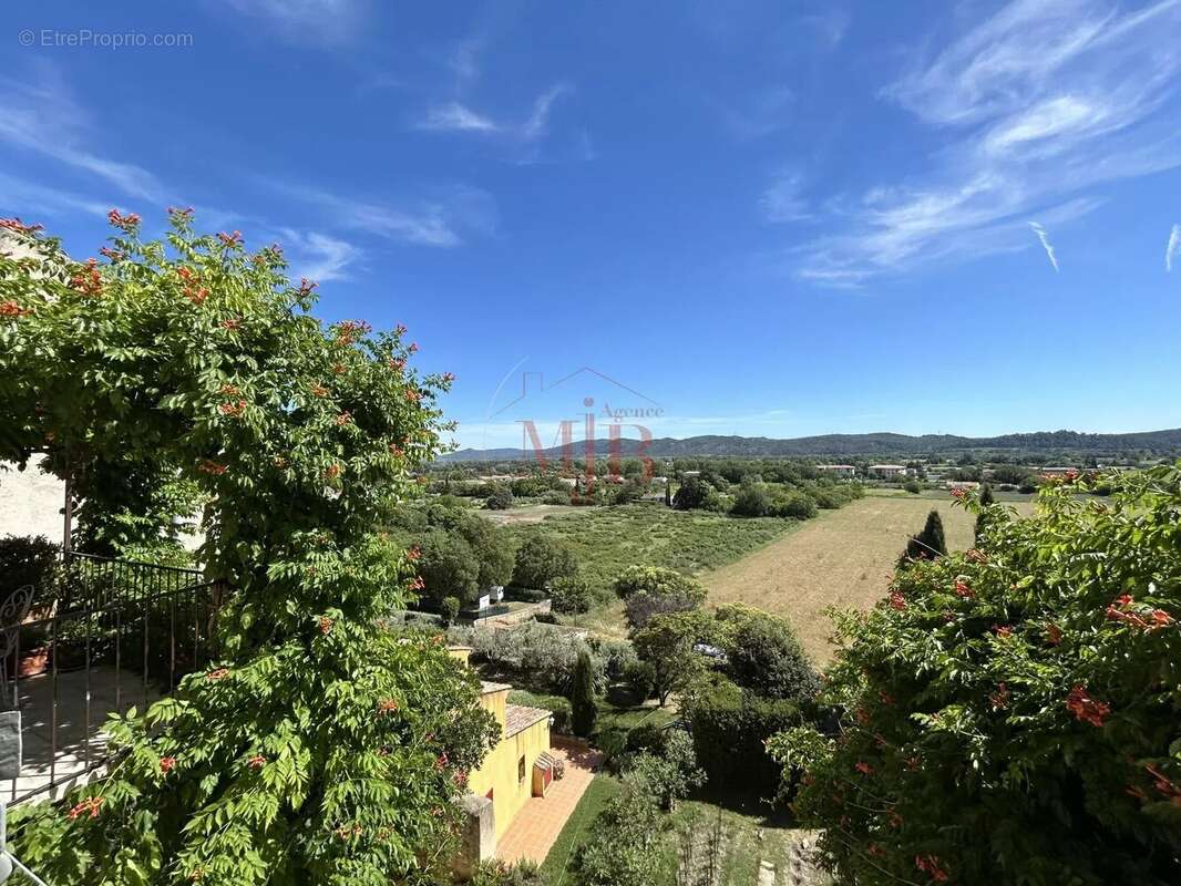 Maison à CADENET