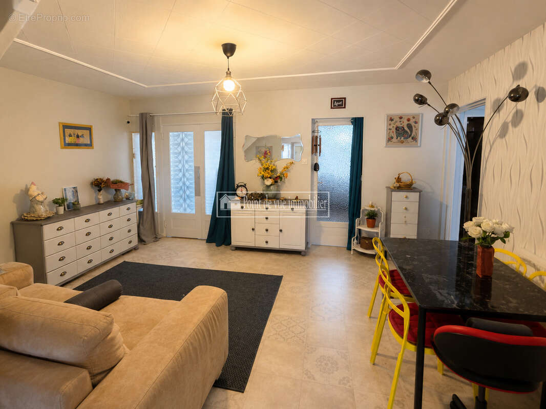 Maison 6 pièces de 100m2 sur 321m2 de terrain - photo 5