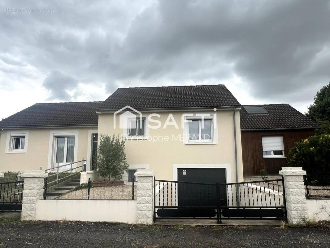 Photo 1 - Maison à DANGE-SAINT-ROMAIN