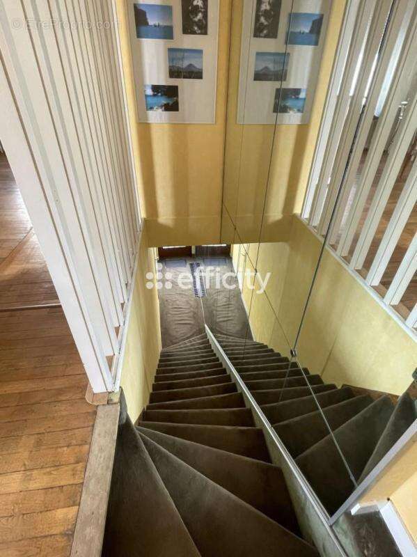 Maison à LA FERTE-BERNARD