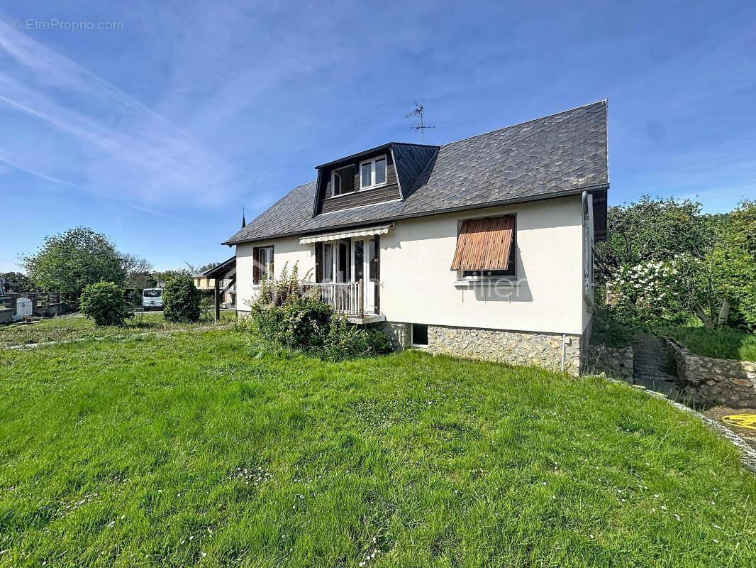 Maison à MONTFORT-SUR-RISLE