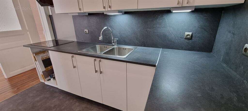 Appartement à LEVALLOIS-PERRET