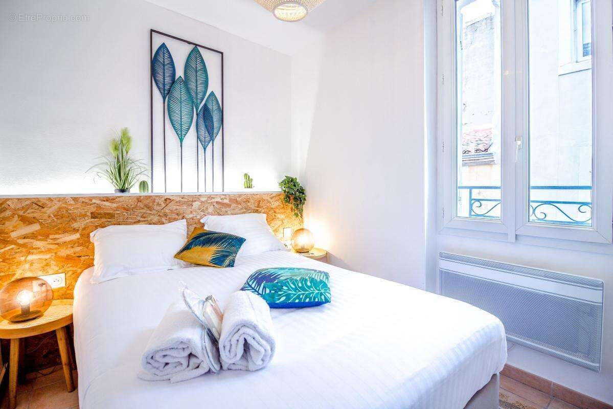 A vendre I Marseille Le PANIER I Appartement I T2 I Loué meublé - photo 2